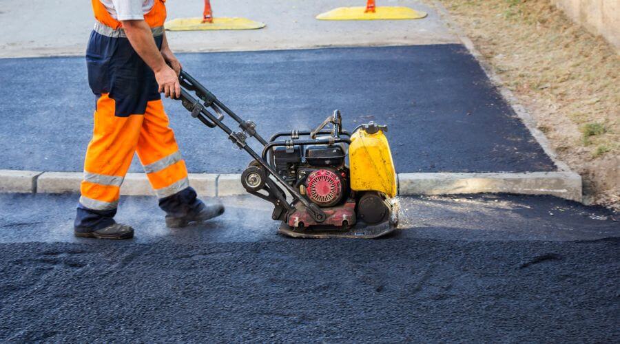 Professional gutter cleaning in Lees Summit, MO